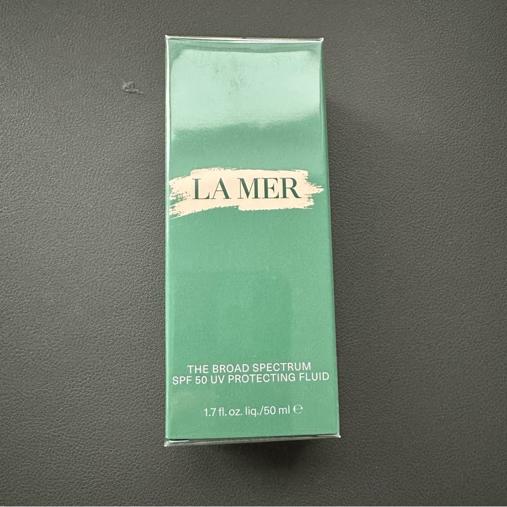 SOLD! La Mer The Broad Spectrum SPF 50 UV Protecting Fluid